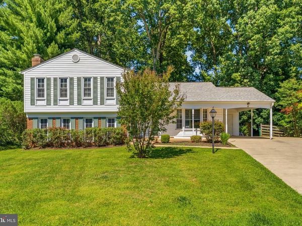 9 DUVALL LANE, GAITHERSBURG, MD 20877