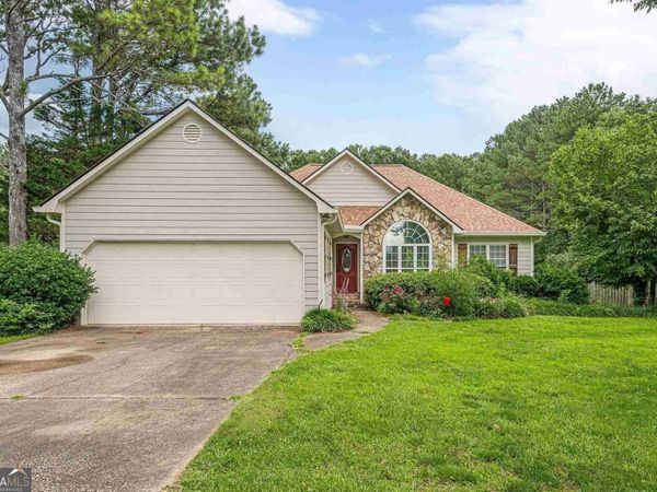 1400 White City Drive, Canton, GA 30115