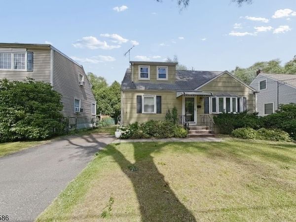 747 Brookside Rd, Rahway, NJ 07065