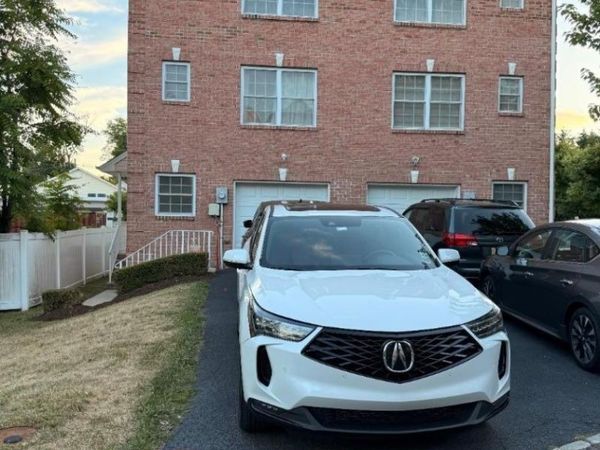 Lily Court, Roselle, NJ 07203