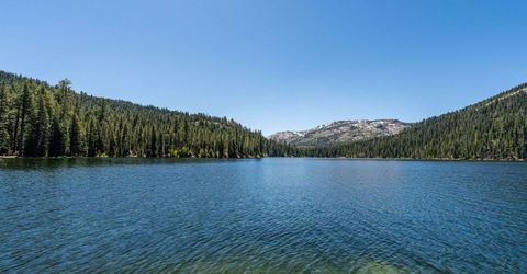 Henness Pass Road, Truckee, CA 96126 Photo