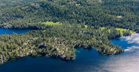 Henness Pass Road, Truckee, CA 96126 Photo
