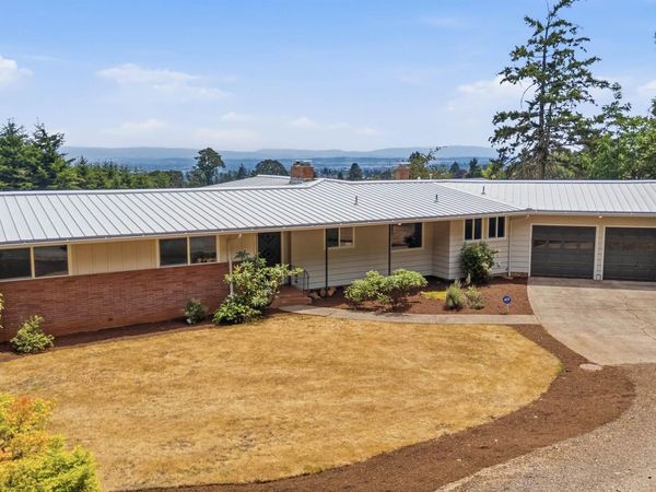 1514 37th Av NW, Salem, OR 97304
