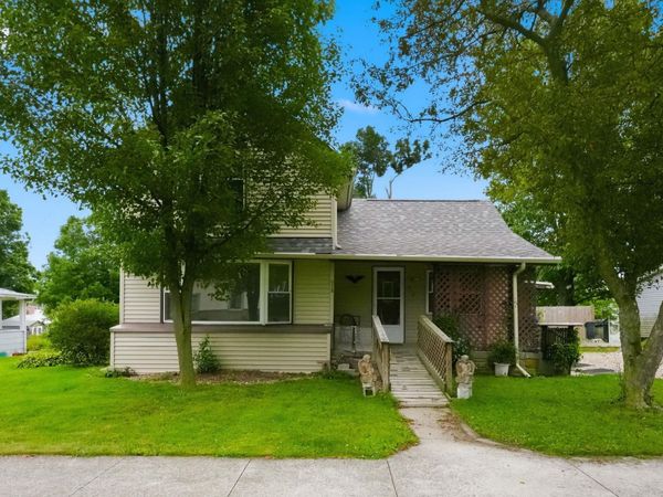 416 N Superior Street, Angola, IN 46703