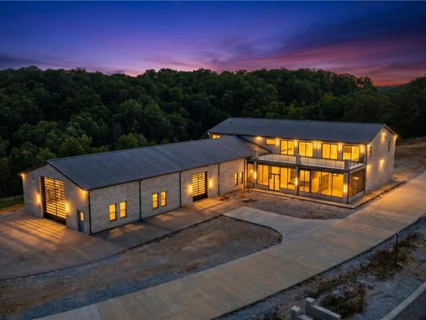 10257 Broken Bow Trail, Rogers, AR 72756