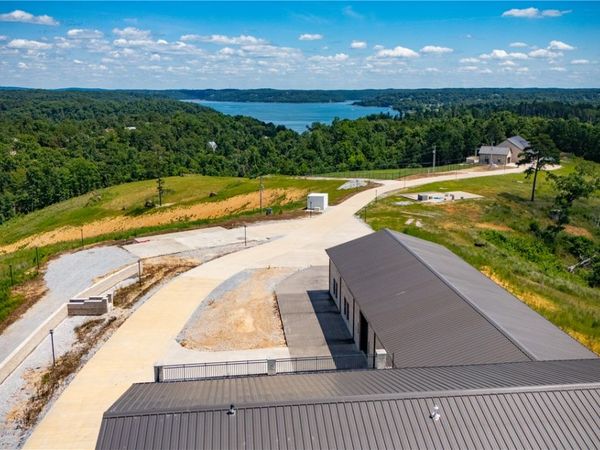 10257 Broken Bow Trail, Rogers, AR 72756