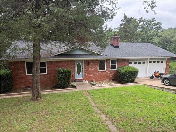 207 W 23rd Street , Russellville, AR 72801
