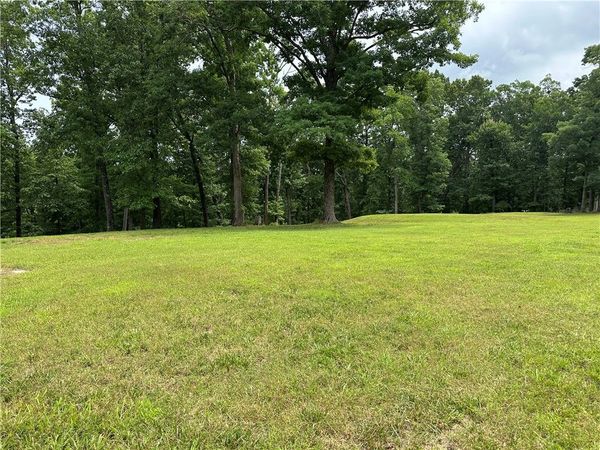 1175 Cr-152 , Eureka Springs, AR 72632