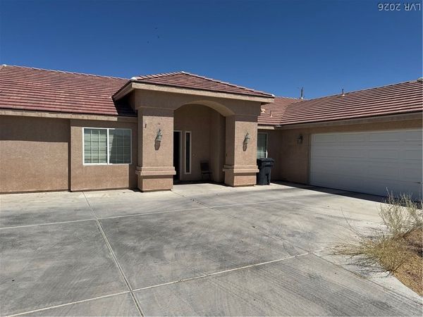 2011 S Highland Avenue, Pahrump, NV 89048