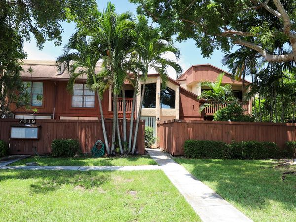 7019 SW 115th Place, Unit F31, Miami, FL 33173
