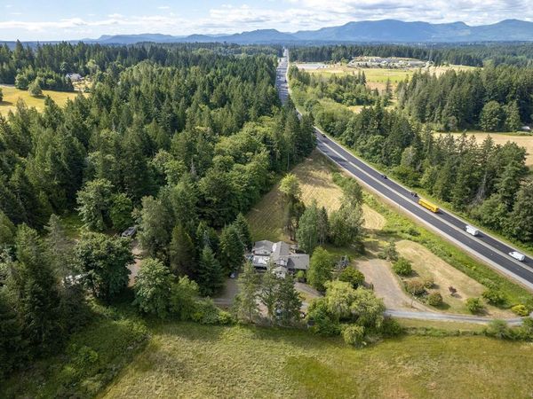 7621 Trans Canada Hwy , Duncan, BC V9L 6B1
