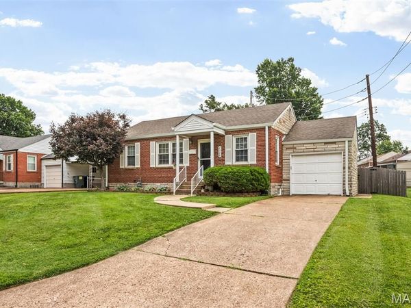 7328 Parkwood Drive, St Louis, MO 63116