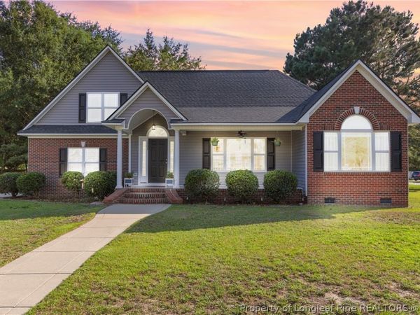 1702 Secretariat Place, Hope Mills, NC 28348