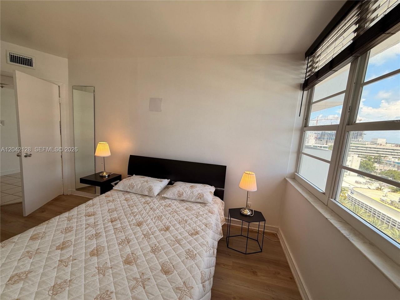 100 Lincoln Rd , Unit 1025, Miami Beach, FL 33139 Photo