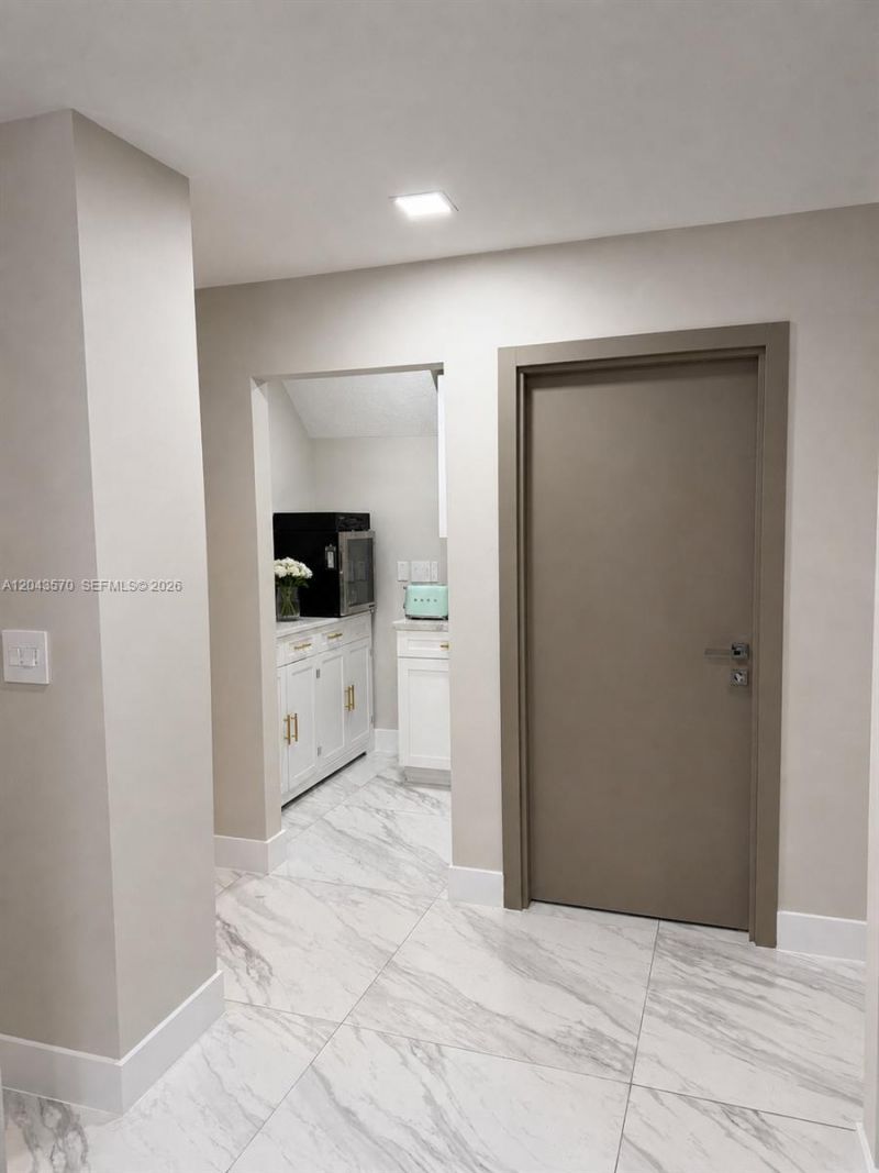 85 Gables Blvd, Unit -, Weston, FL 33326 Photo