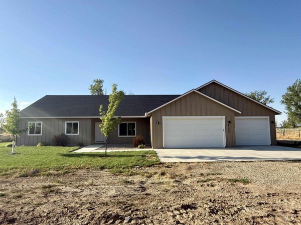 5304 E Lewis Lane, Nampa, ID 83686