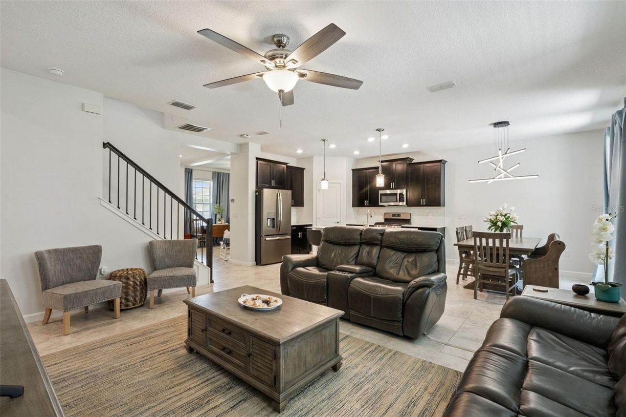 1235 Dora Parc Lane , Mount Dora, FL 32757