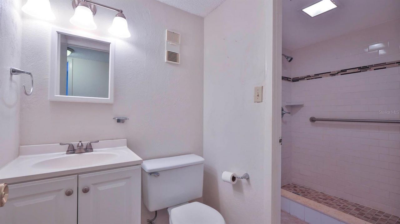 101 N Riverside Drive, Unit 2090, New Smyrna Beach, FL 32168 Photo