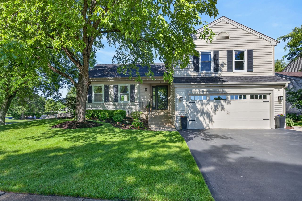 2 Ferndale Court, Lake Zurich, IL 60047 Main Photo