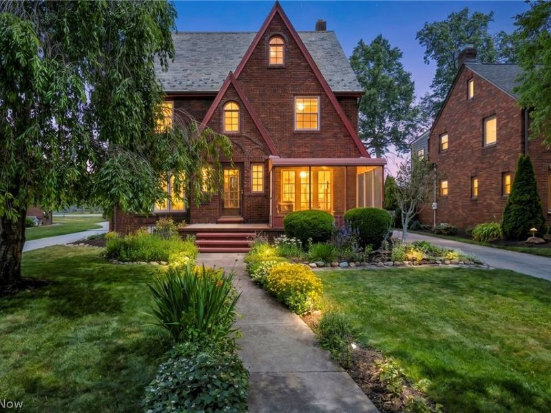 17120 Greenwood Avenue, Cleveland, OH 44111 Photo 1