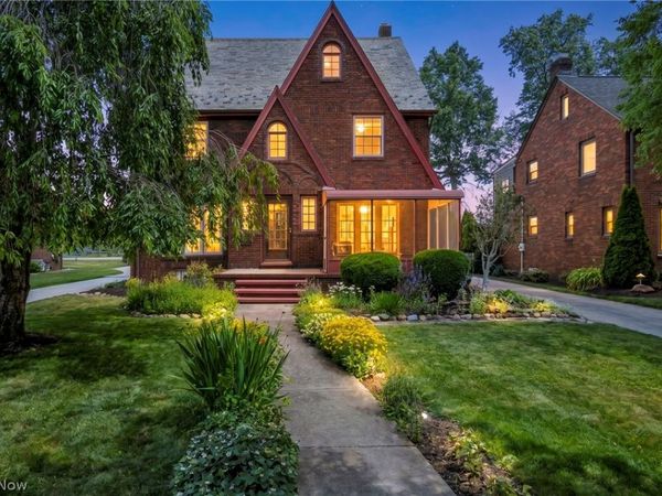 17120 Greenwood Avenue , Cleveland, OH 44111