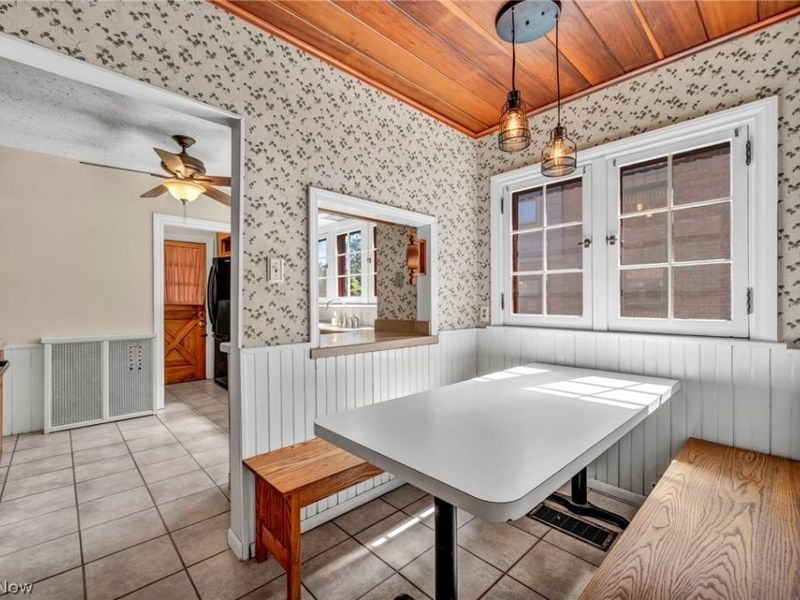 17120 Greenwood Avenue, Cleveland, OH 44111 Photo 11