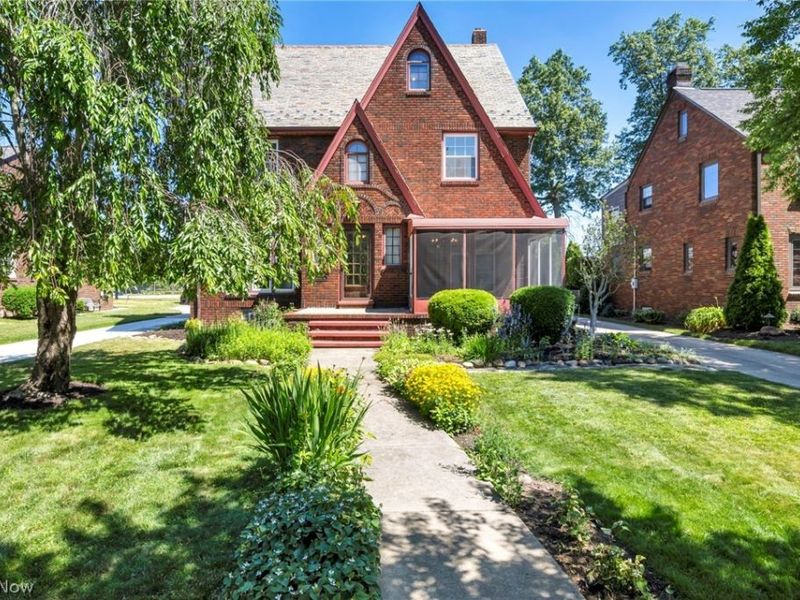 17120 Greenwood Avenue, Cleveland, OH 44111 Photo 2