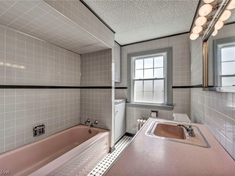 17120 Greenwood Avenue, Cleveland, OH 44111 Photo 21