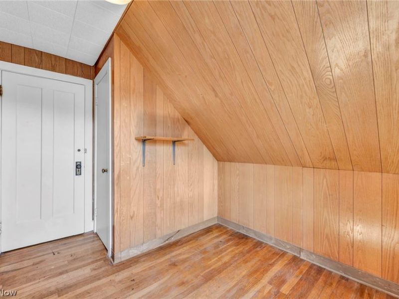 17120 Greenwood Avenue, Cleveland, OH 44111 Photo 24