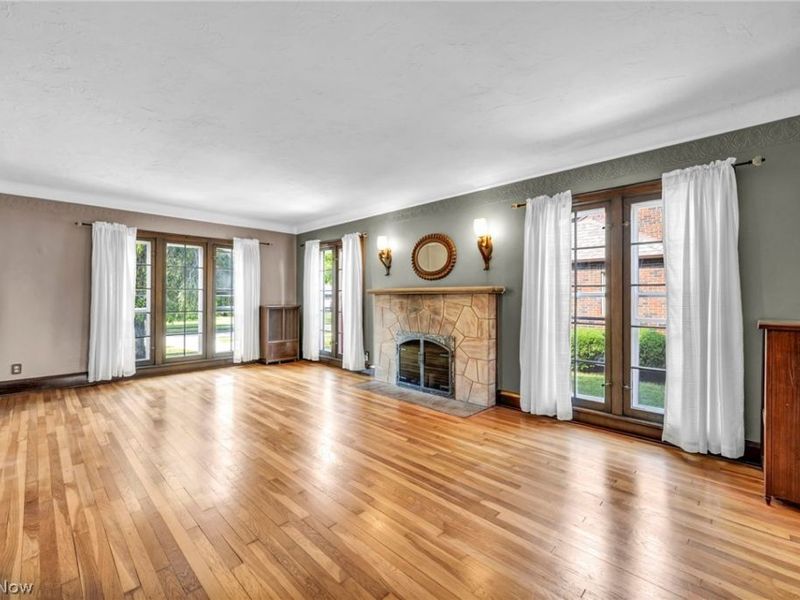 17120 Greenwood Avenue, Cleveland, OH 44111 Photo 6