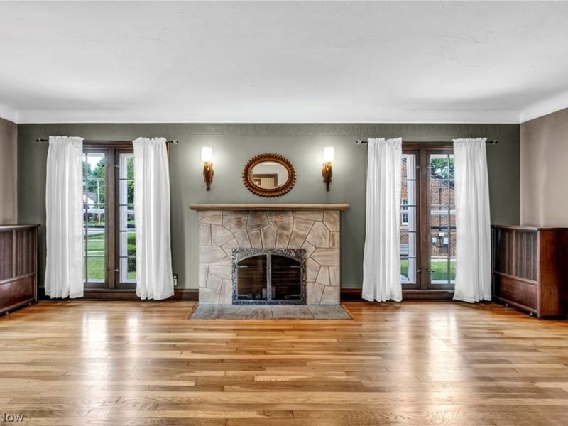 17120 Greenwood Avenue, Cleveland, OH 44111 Photo 7