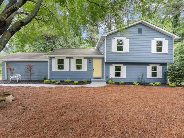 381 Plantation Boulevard , Lawrenceville, GA 30046
