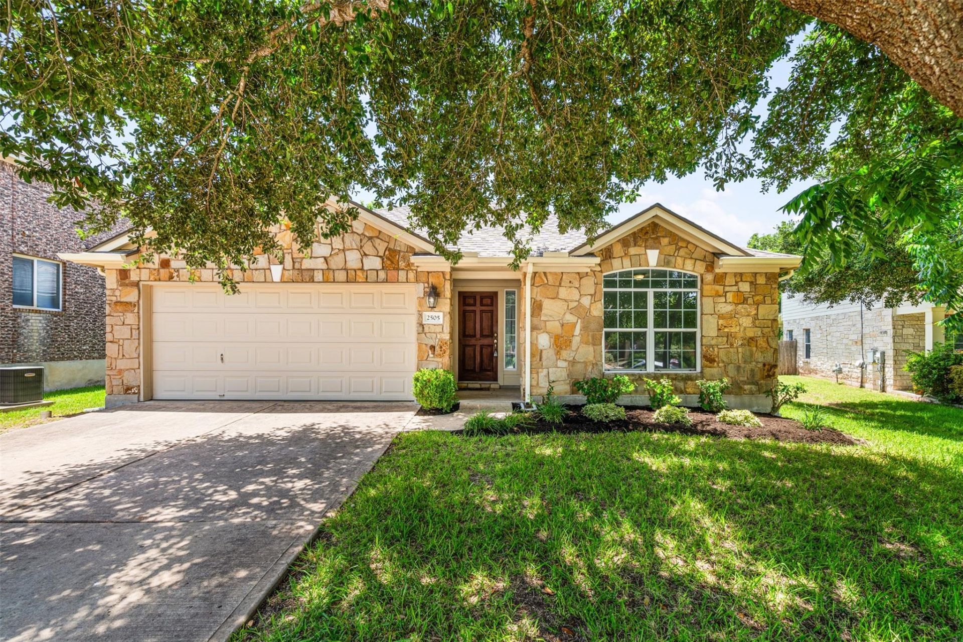2505 Rusk Ct, Round Rock, TX 78665 Main Photo