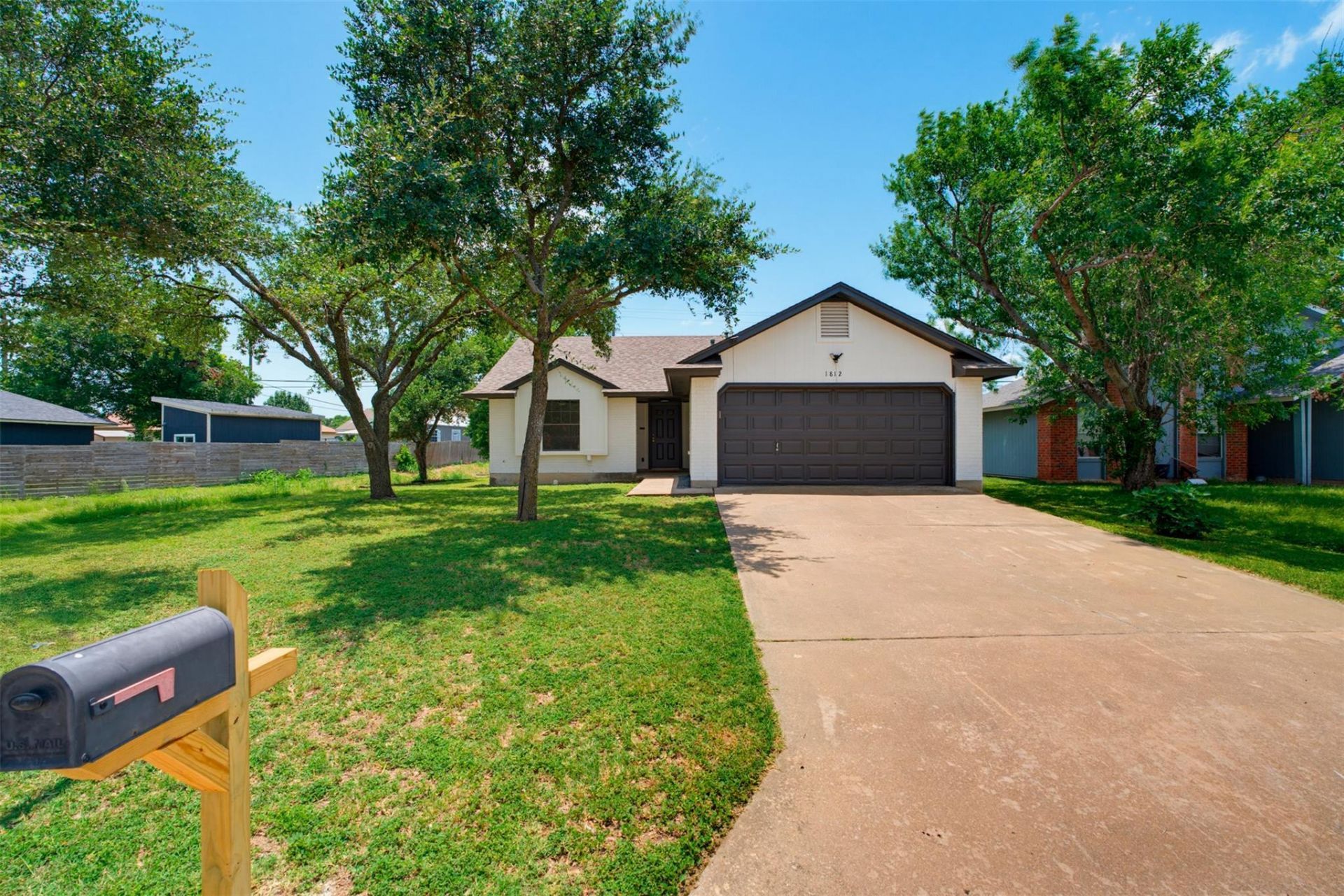 1812 Wagon Gap Dr, Round Rock, TX 78681 Main Photo