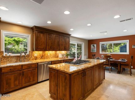 2450 Sequoia Lane, Reno, NV 89502 Photo