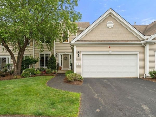 31 Stonebridge Dr, Unit 31, Hanson, MA 02341
