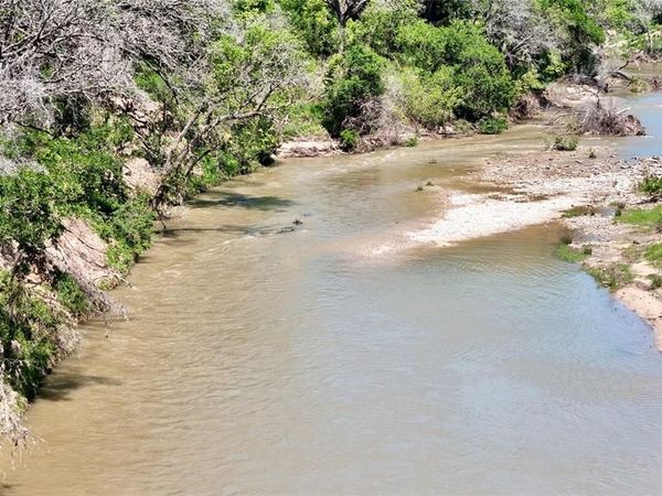 2031-01 County Road 3310 , Valley Mills, TX 76689
