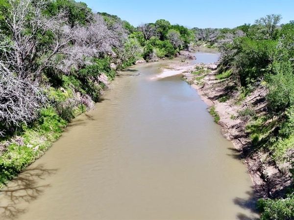 2031-03 County Road 3310 , Valley Mills, TX 76689