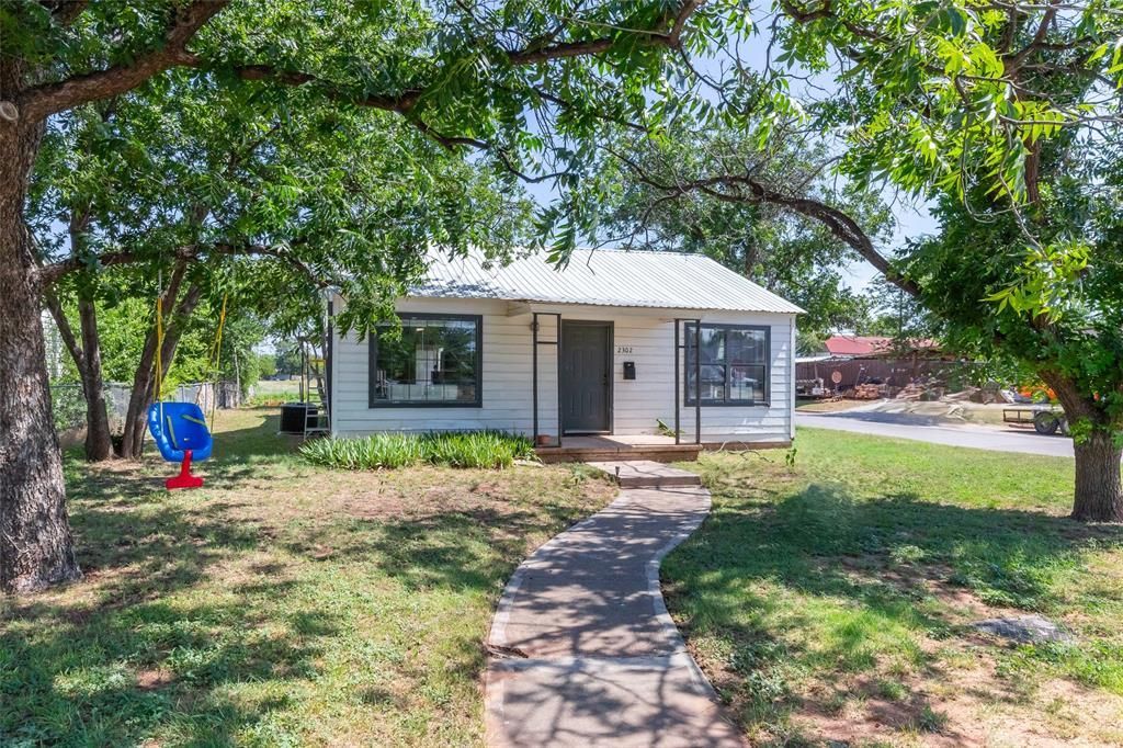 2302 N 18th Street, Abilene, TX 79603 Main Photo
