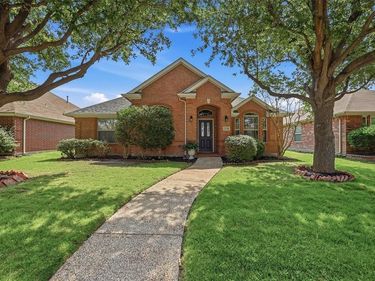 12218 Red Hawk Drive, Frisco, TX 75033