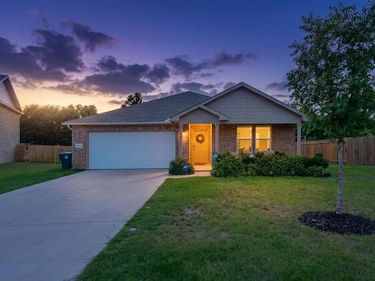 3635 Chestnut Oak Drive, Dallas, TX 75253