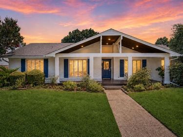 9946 Vistadale Drive, Dallas, TX 75238