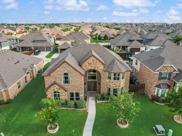 460 Harvest Grove Drive, Waxahachie, TX 75165