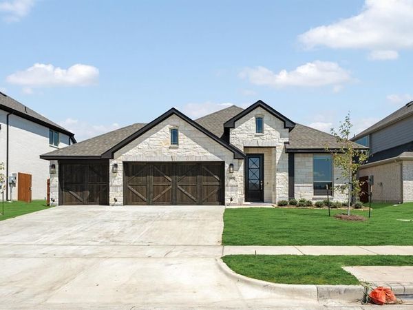 553 Red Maple Road, Waxahachie, TX 75165