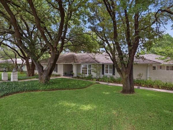2209 Canterbury Drive, Westover Hills, TX 76107