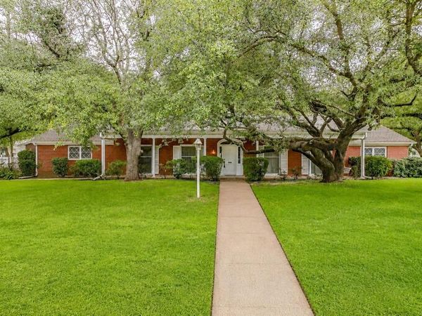 411 S Waco Street, Weatherford, TX 76086