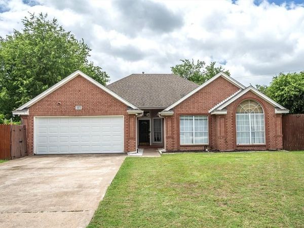 115 S Blue Bonnet Circle, Justin, TX 76247