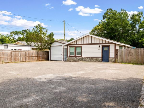 423 Green Acres Road, Fort Walton Beach, FL 32547