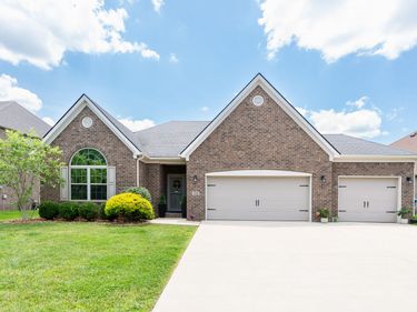 136 Inverness Drive, Georgetown, KY 40324