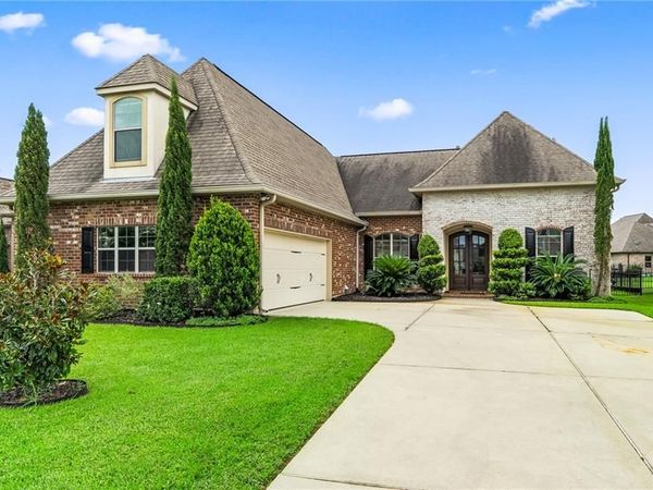 122 CYPRESS LAKES Drive, Slidell, LA 70458